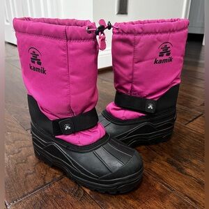 Kamik Magenta and Black Waterproof Snow Boots with wool insert, Size 5